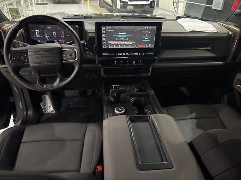Certified 2025 GMC Hummer EV 2X image 31