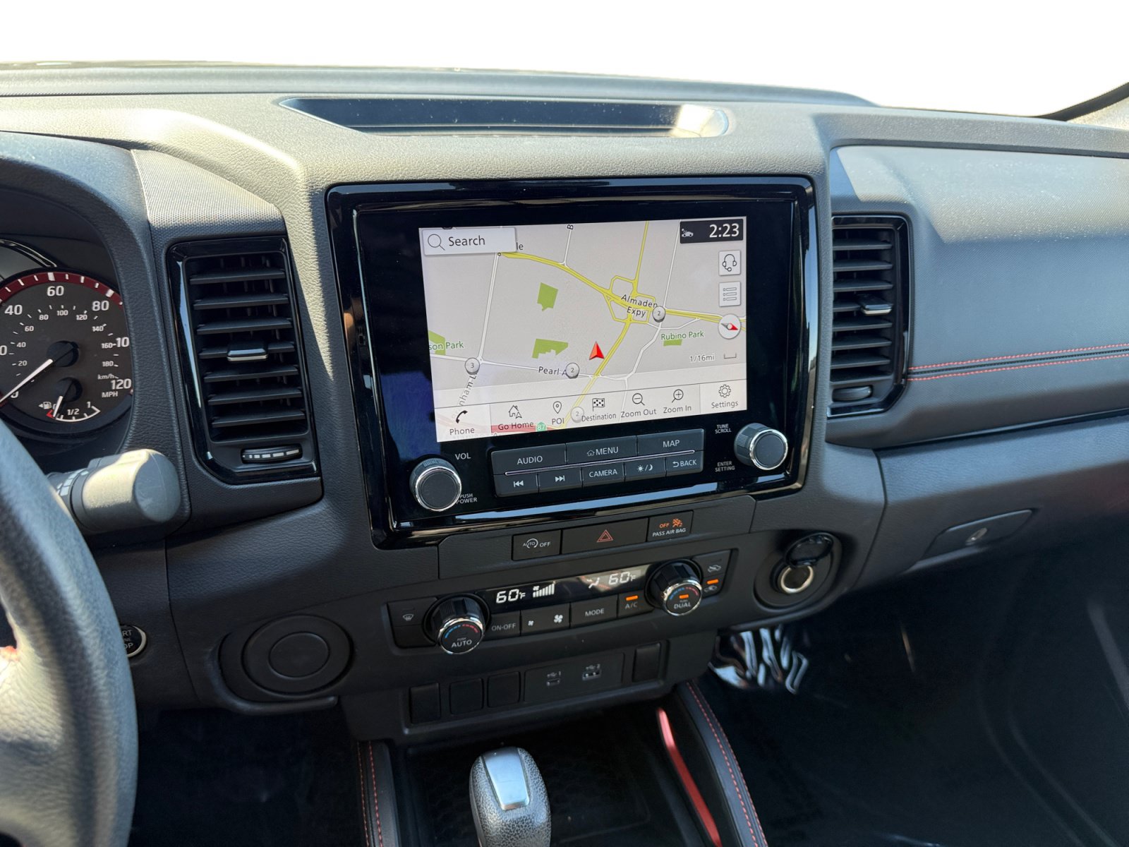 Used 2024 Nissan Frontier Pro-X RWD image 12