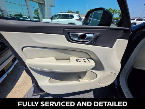 Used 2024 Volvo XC60 B5 Plus w/ Protection Package Premier AWD/4WD image 17