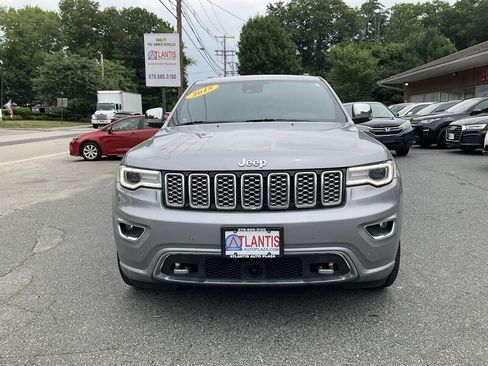 Used 2018 Jeep Grand Cherokee Overland AWD/4WD image 2