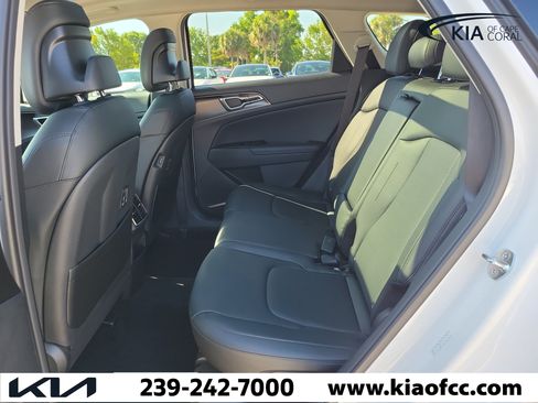Certified 2025 Kia Sportage EX w/ Premium Package FWD image 12
