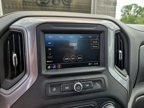 Used 2022 Chevrolet Silverado 1500 W/T RWD image 16