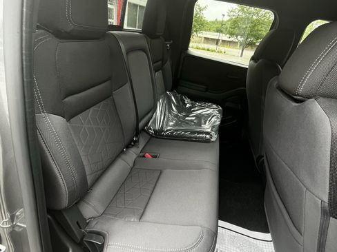 New 2026 Nissan Frontier SV w/ Tow Package AWD/4WD image 15
