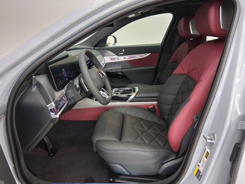 New 2026 BMW 740i 740i w/ Premium Package image 3