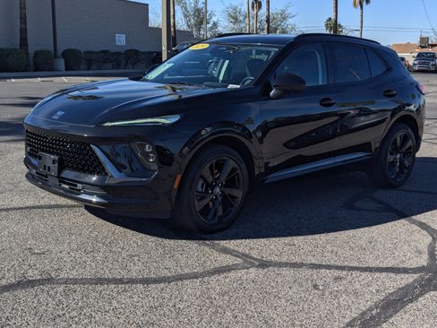 Used 2025 Buick Envision Sport Touring image 5