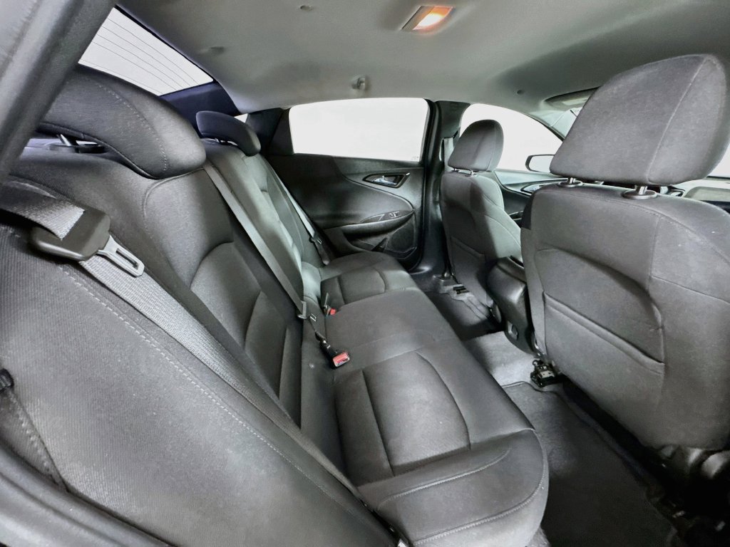 Used 2022 Chevrolet Malibu LS FWD image 32