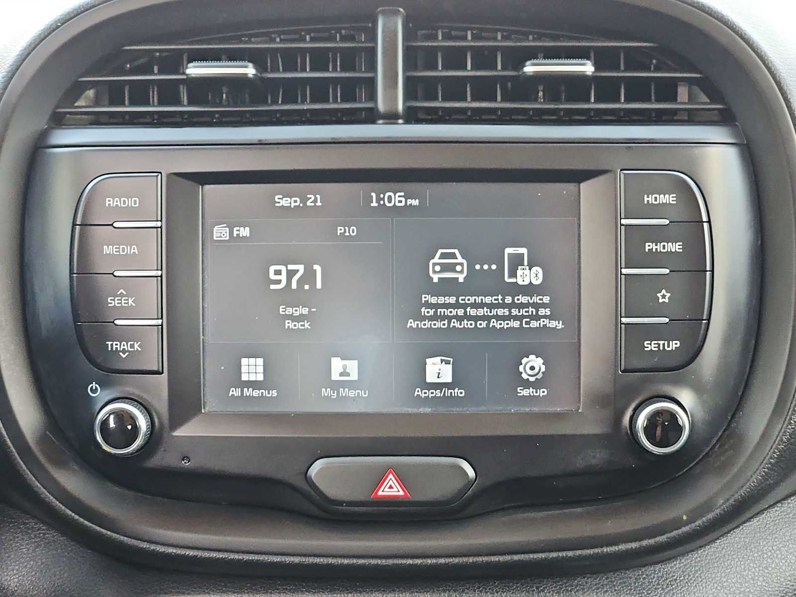 Used 2020 Kia Soul LX FWD image 26