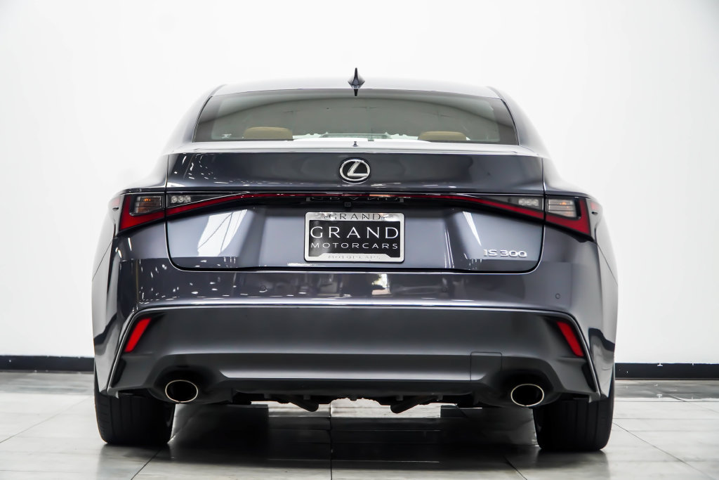 Used 2024 Lexus IS 300 w/ Comfort Package RWD image 15