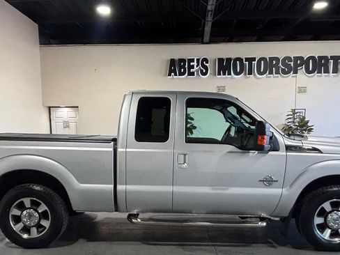 Used 2015 Ford F350 Lariat w/ Lariat Interior Package image 4
