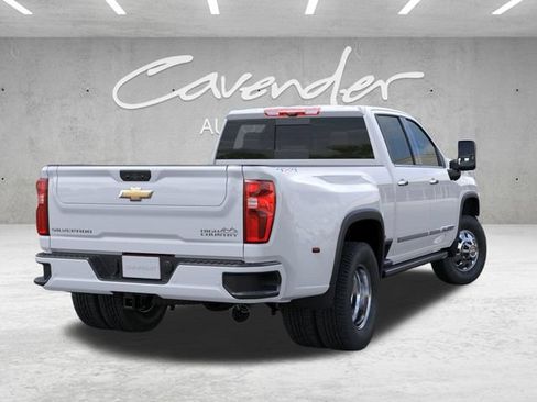 New 2026 Chevrolet Silverado 3500 High Country w/ High Country Premium Package AWD/4WD image 4