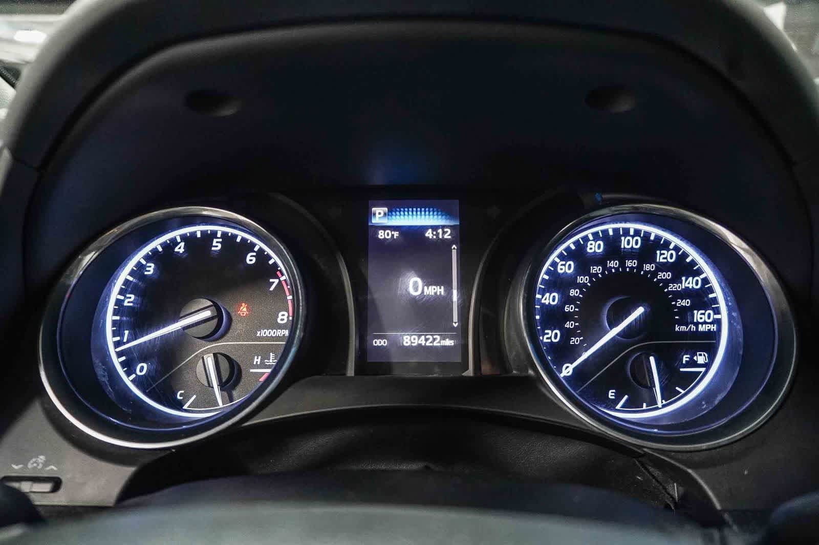 Used 2020 Toyota Camry SE FWD image 25