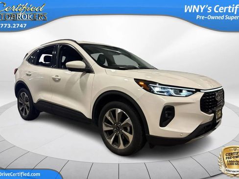 Used 2024 Ford Escape Platinum AWD/4WD image 3