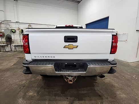 Used 2019 Chevrolet Silverado 2500 W/T AWD/4WD image 5