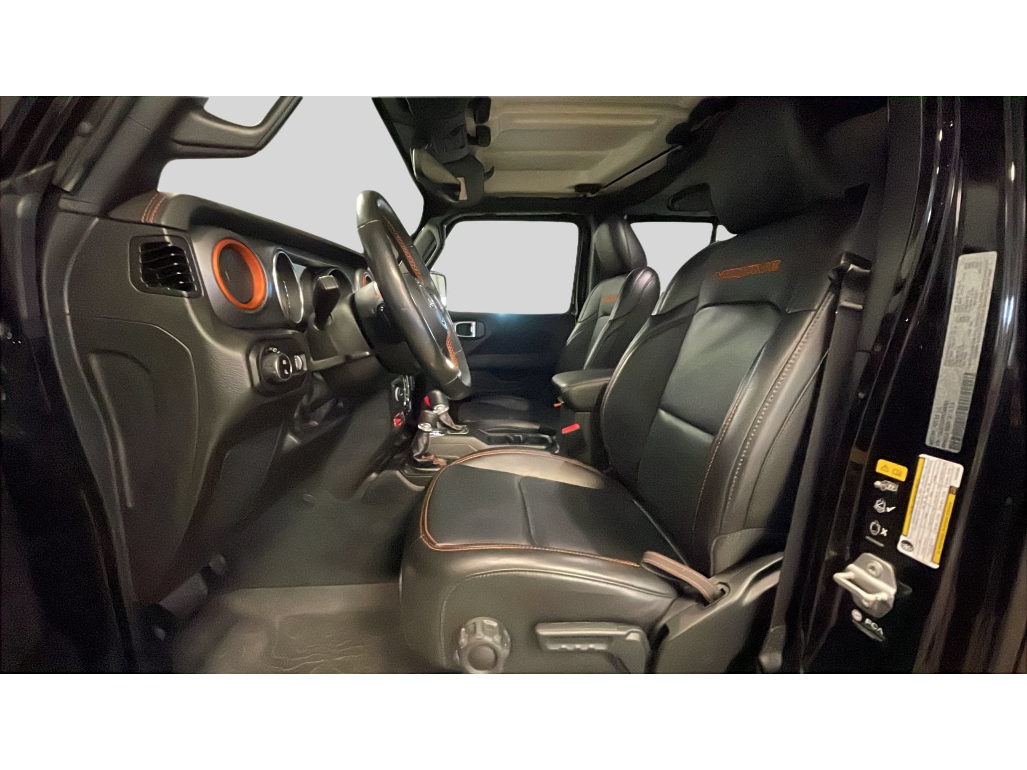 Used 2023 Jeep Gladiator Mojave w/ LED Lighting Group AWD/4WD image 12