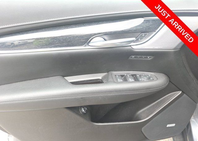 Used 2021 Cadillac XT5 Premium Luxury AWD/4WD image 10
