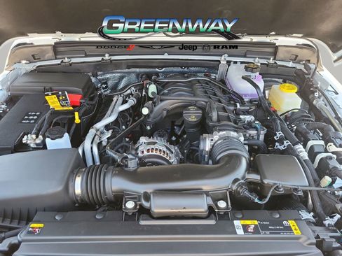 Used 2024 Jeep Wrangler Unlimited Sport AWD/4WD image 6