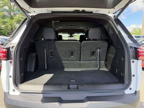 Certified 2023 Chevrolet Traverse LT AWD/4WD image 7