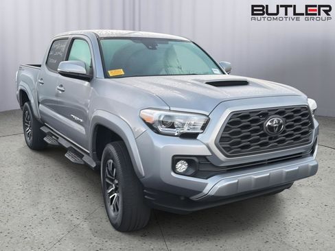 Used 2021 Toyota Tacoma TRD Sport RWD image 4