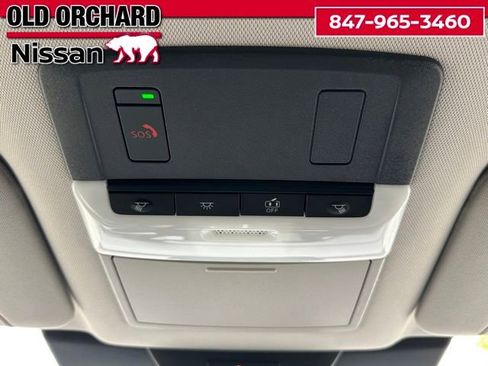 Used 2023 Nissan Pathfinder SL w/ Lighting Package (N92) image 15