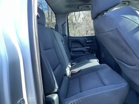 Used 2019 GMC Sierra 1500 SLE w/ SLE Value Package image 24