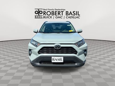 Used 2020 Toyota RAV4 XLE w/ Convenience Package AWD/4WD image 3