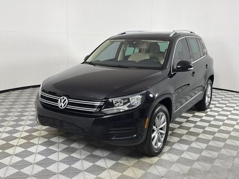 Used 2017 Volkswagen Tiguan Wolfsburg Edition FWD image 10