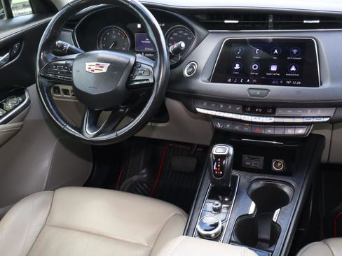 Used 2019 Cadillac XT4 Premium Luxury image 14