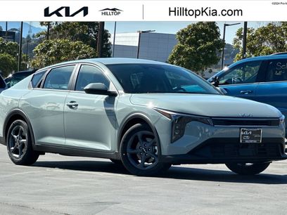 New 2026 Kia K4 LXS