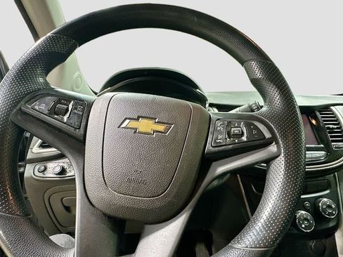 Used 2020 Chevrolet Trax LS w/ Tint and Cruise Package image 10