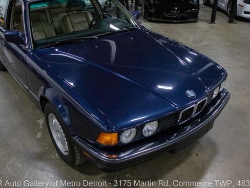 Used 1990 BMW 735i image 13
