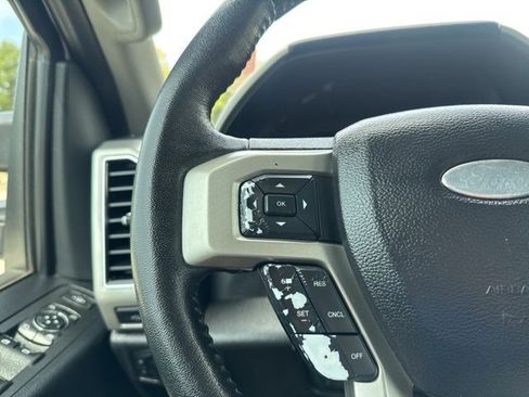 Used 2020 Ford F250 Lariat w/ Lariat Value Package image 23