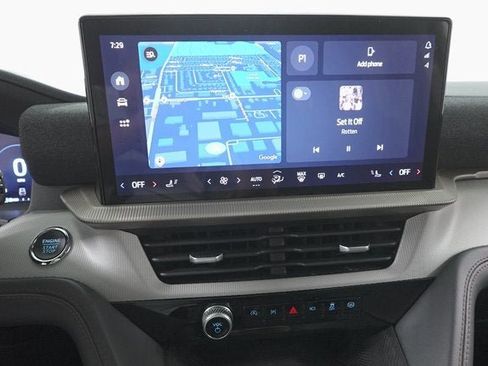 Used 2025 Ford Explorer Active image 16