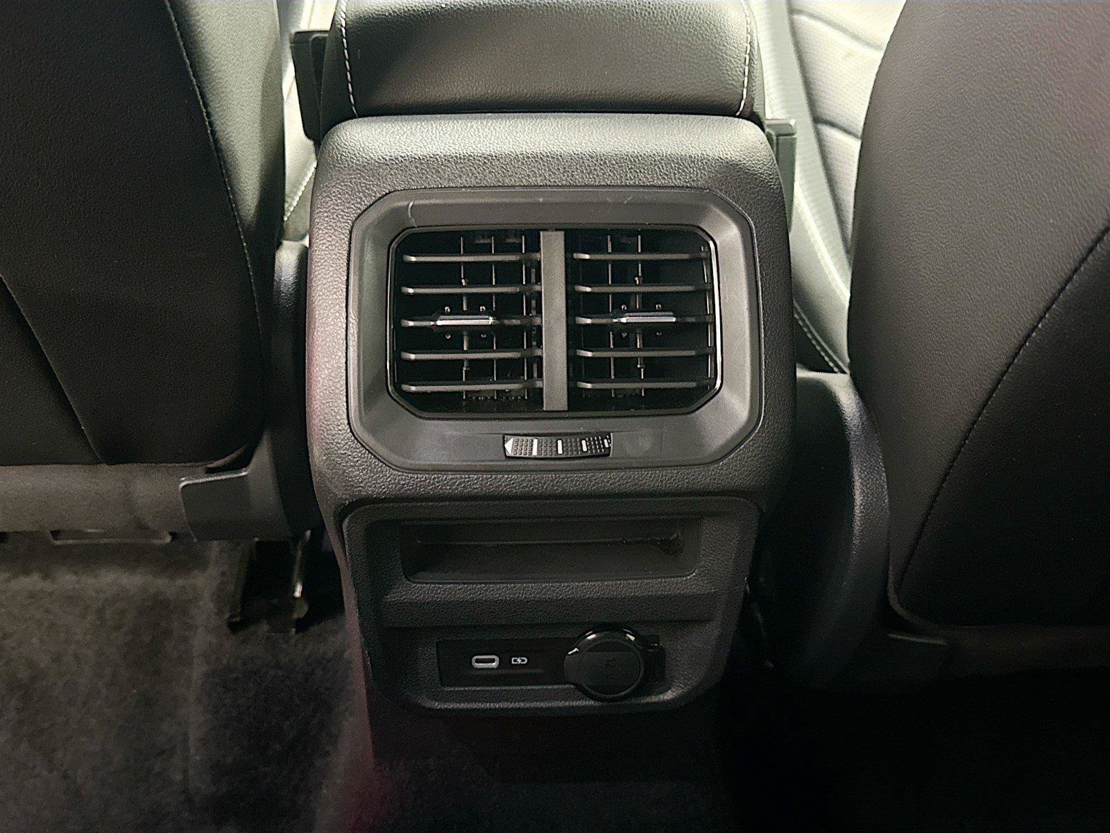 Used 2022 Volkswagen Tiguan SEL R-Line AWD/4WD image 26