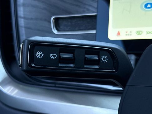 Used 2025 Rivian R1T Adventure image 29