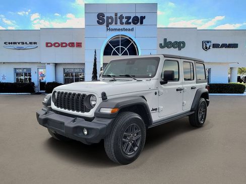 Used 2024 Jeep Wrangler Unlimited Sport AWD/4WD image 4