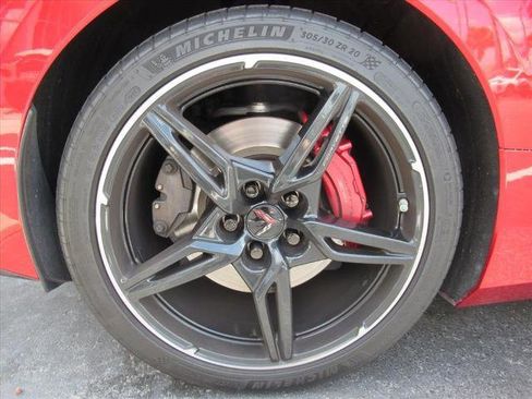 Used 2021 Chevrolet Corvette Stingray Preferred Cpe w/ Z51 Performance Package RWD image 5