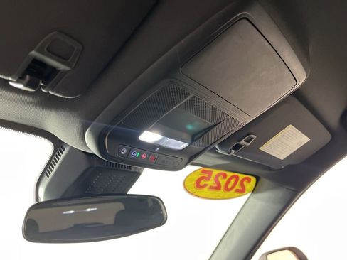 Certified 2025 Chevrolet Equinox LT image 23