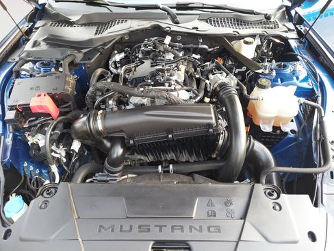 Used 2024 Ford Mustang Convertible RWD image 29