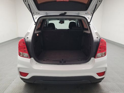 Used 2018 Chevrolet Trax LS FWD image 29