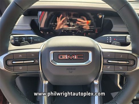 New 2025 GMC Acadia Elevation image 17