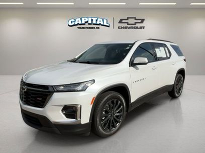 Used 2023 Chevrolet Traverse RS