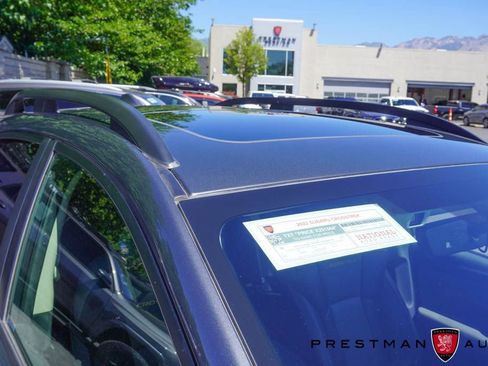 Used 2022 Subaru Crosstrek 2.5i Sport w/ Moonroof Package AWD/4WD image 7