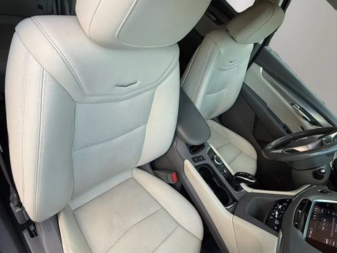 Used 2020 Cadillac XT5 Premium Luxury FWD image 17
