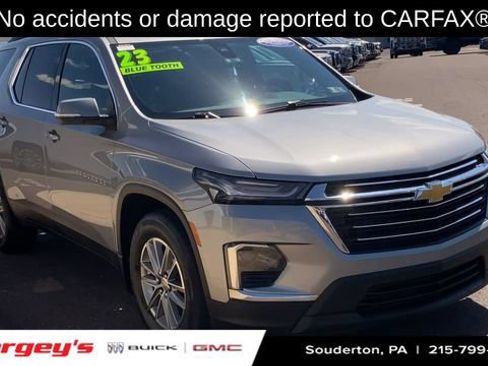 Used 2023 Chevrolet Traverse LT AWD/4WD image 2