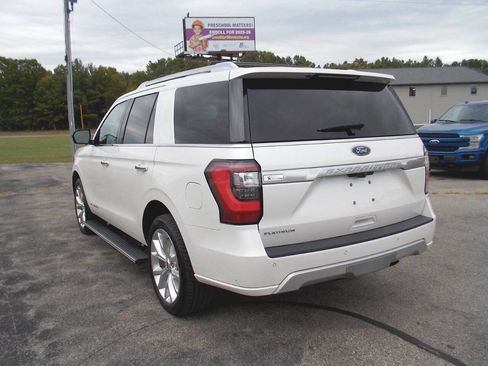 Used 2019 Ford Expedition Platinum image 4