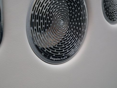 Used 2024 Rolls-Royce Ghost image 23