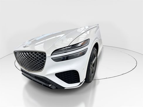 Used 2022 Genesis GV70 3.5T Sport w/ Sport Prestige Package image 5