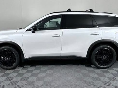 Certified 2026 INFINITI QX60 Sport w/ Dark Cargo Package AWD/4WD image 4
