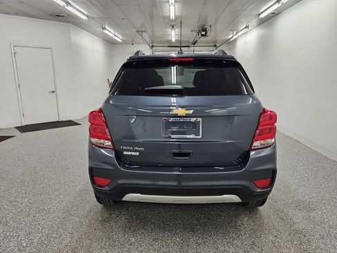 Used 2022 Chevrolet Trax LT w/ LT Convenience Package AWD/4WD image 6