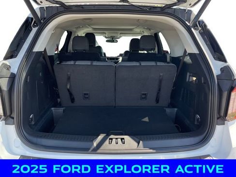 New 2025 Ford Explorer Active w/ Active Comfort Package AWD/4WD image 5